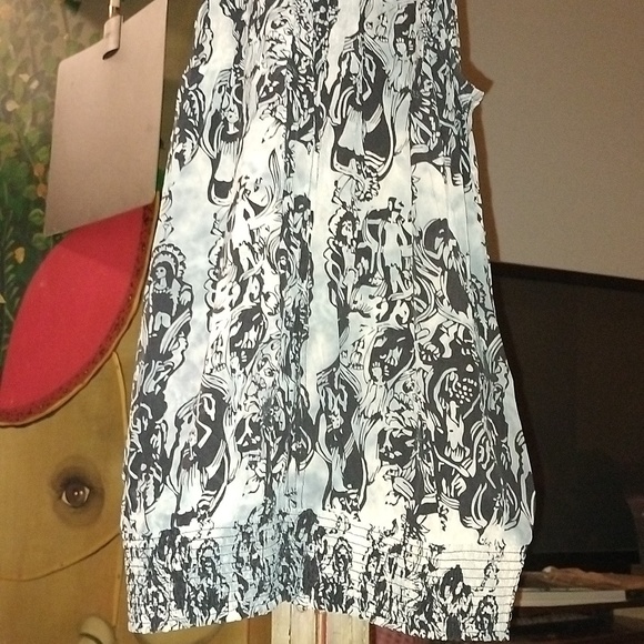 Sexy little top - Picture 3 of 4